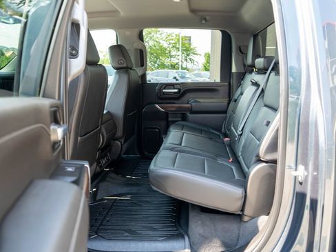 Used 2020 GMC Sierra 2500 SLT w/ X31 Off-Road Package AWD/4WD image 12