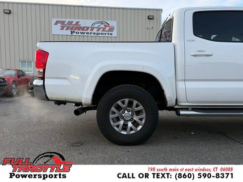 Used 2017 Toyota Tacoma SR5 image 29