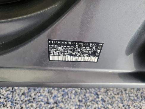 Used 2025 Volkswagen Jetta SE FWD image 22