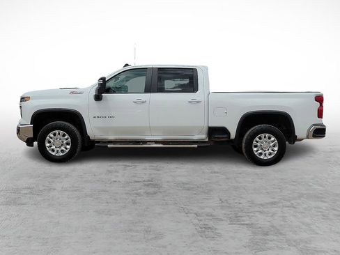 Used 2025 Chevrolet Silverado 2500 LT image 6