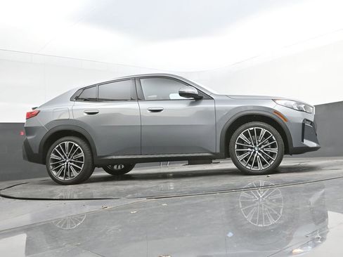 New 2026 BMW X2 xDrive28i image 47