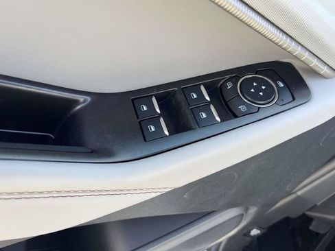 New 2026 Ford Explorer Active w/ Active Comfort Package AWD/4WD image 12