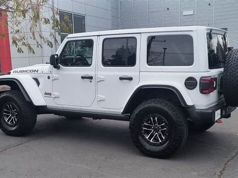 New 2026 Jeep Wrangler Unlimited Rubicon w/ Technology Group image 6