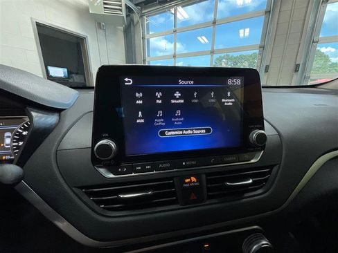 Used 2022 Nissan Altima 2.5 SV FWD image 17