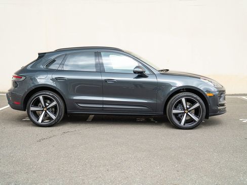 New 2026 Porsche Macan image 8