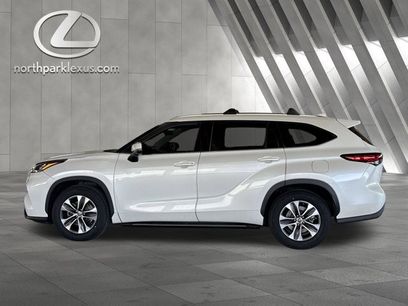 Used 2020 Toyota Highlander XLE