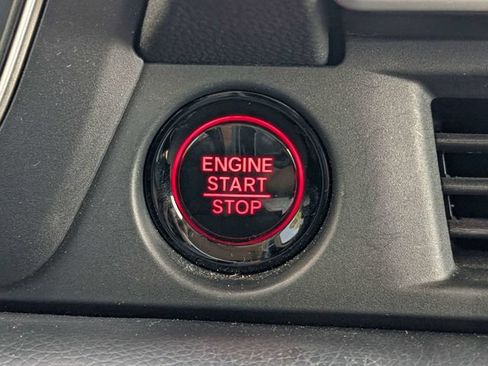 Used 2023 Honda Pilot Elite image 32