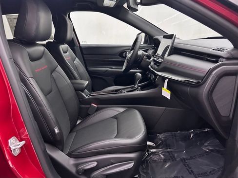 New 2026 Jeep Compass Trailhawk AWD/4WD image 17