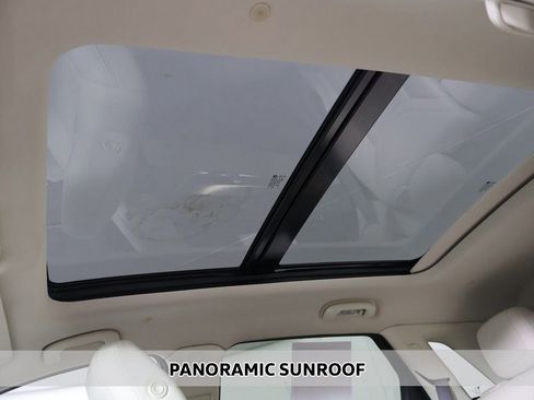 Used 2023 Cadillac XT5 Premium Luxury image 3