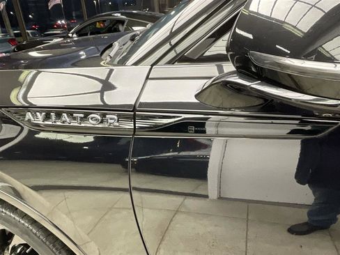 Used 2023 Lincoln Aviator Reserve w/ Equipment Group 201A image 22