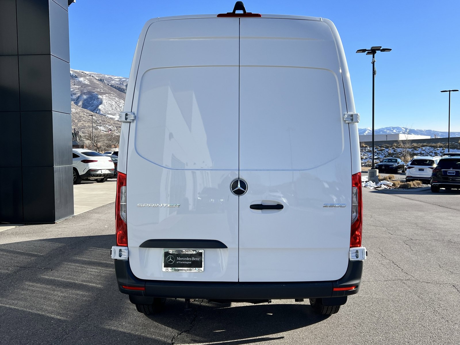 Used 2025 Mercedes-Benz Sprinter 2500 image 12