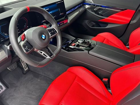 Used 2025 BMW M5 Touring w/ M Driver's Package AWD/4WD image 9