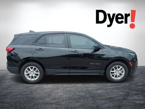 Certified 2024 Chevrolet Equinox LS w/ Driver Confidence II Package FWD image 2