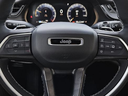 New 2026 Jeep Grand Cherokee Limited AWD/4WD image 23