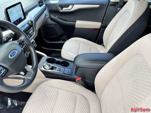 Used 2020 Ford Escape SE FWD image 20