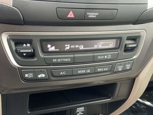 Used 2017 Honda Pilot LX image 9