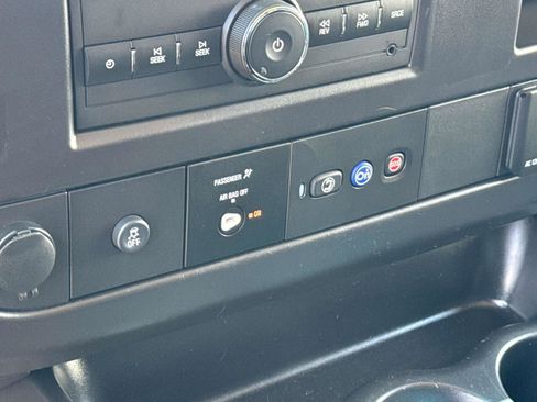 Used 2024 GMC Savana 2500 w/ Driver Convenience Package RWD image 6