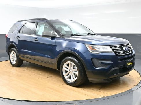 Used 2017 Ford Explorer 4WD image 3