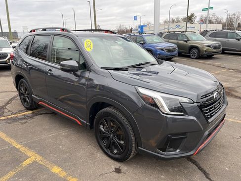 Used 2023 Subaru Forester Sport image 3