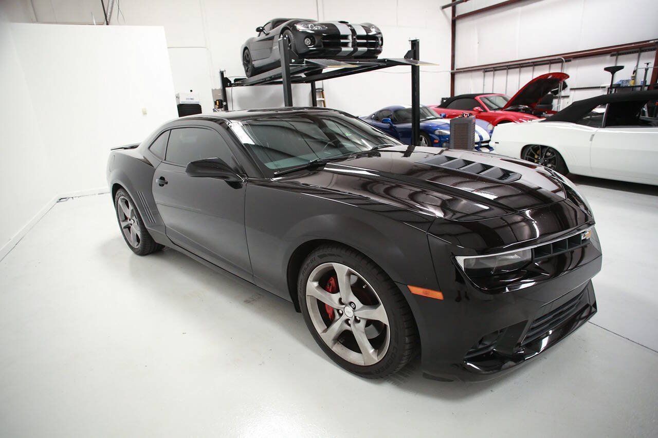 Used 2014 Chevrolet Camaro SS w/ RS Package RWD image 7