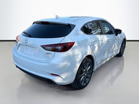 Used 2018 MAZDA MAZDA3 Grand Touring w/ Premium Equipment Package image 3