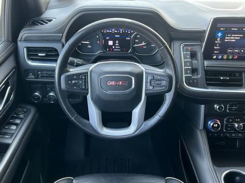 Used 2021 GMC Yukon SLT w/ Rear Media and Nav Package image 17