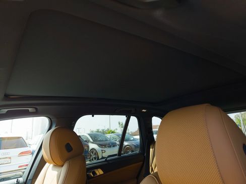 New 2026 BMW X5 xDrive40i w/ Premium Package image 16