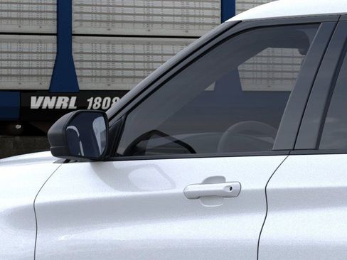 New 2025 Ford Explorer Active w/ Active Comfort Package image 23