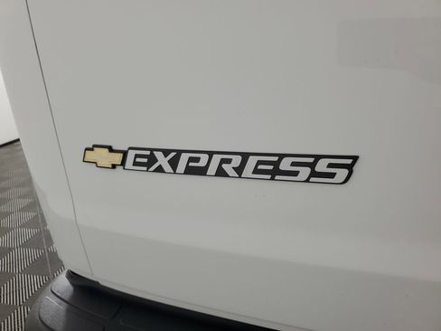 New 2025 Chevrolet Express 2500 Extended w/ Driver Convenience Package image 30