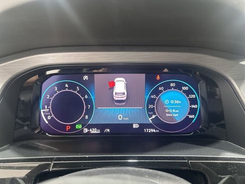 Used 2025 Volkswagen Atlas Cross Sport SE image 27