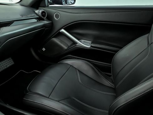 Used 2014 Ferrari F12 Berlinetta RWD image 38