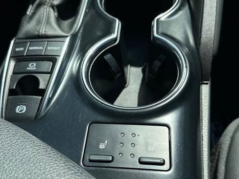 Used 2020 Toyota Camry XSE image 24