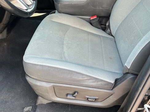 Used 2022 RAM 1500 Classic SLT w/ Electronics Convenience Group AWD/4WD image 27