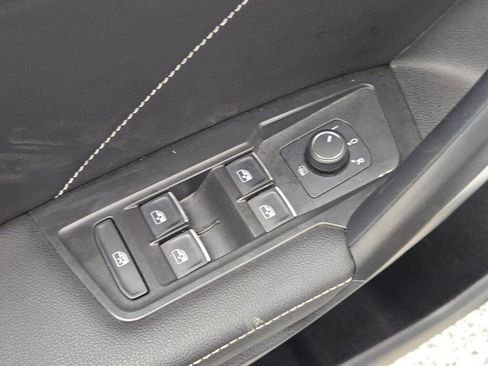 Used 2024 Volkswagen Tiguan Wolfsburg Edition image 24