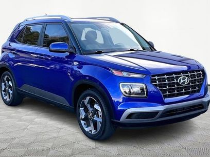 Used 2024 Hyundai Venue SEL