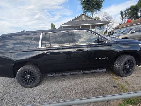 Used 2017 Chevrolet Suburban LT AWD/4WD image 1