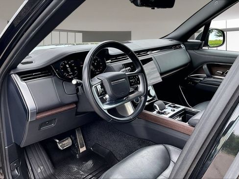 Used 2023 Land Rover Range Rover Autobiography AWD/4WD image 13