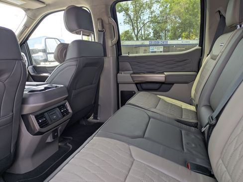 Used 2026 Ford F450 Platinum w/ Platinum Plus Package AWD/4WD image 15