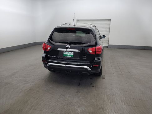 Used 2017 Nissan Pathfinder SL w/ SL Premium Package AWD/4WD image 7