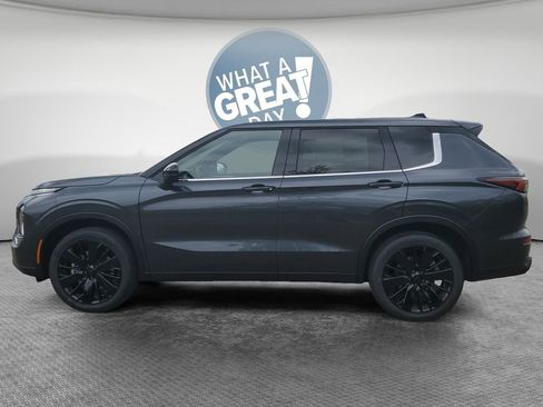 New 2026 Mitsubishi Outlander LE AWD/4WD image 7