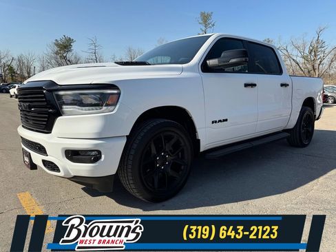 Used 2023 RAM 1500 Laramie AWD/4WD image 1