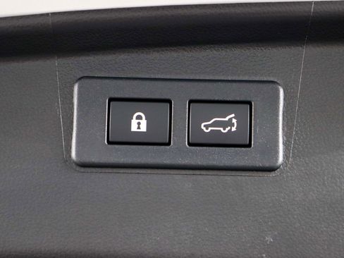 Used 2023 Subaru Outback Premium AWD/4WD image 29