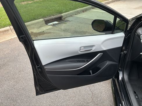 Used 2024 Toyota Corolla SE FWD image 14