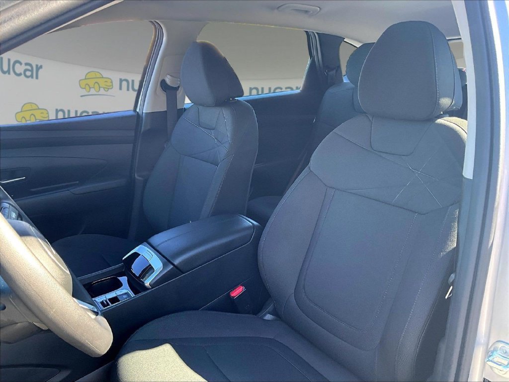 Used 2025 Hyundai Tucson SE AWD/4WD image 10