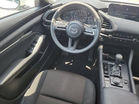 Used 2021 MAZDA MAZDA3 s FWD image 28