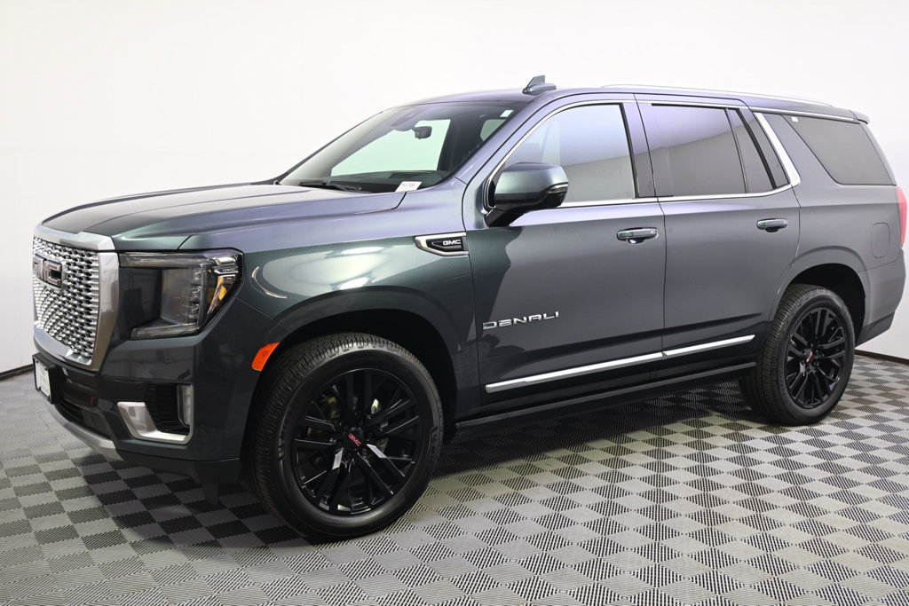 Used 2021 GMC Yukon Denali w/ Denali Premium Package AWD/4WD image 2