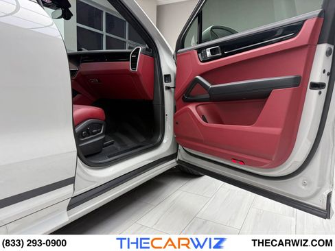 Used 2023 Porsche Cayenne GTS image 61