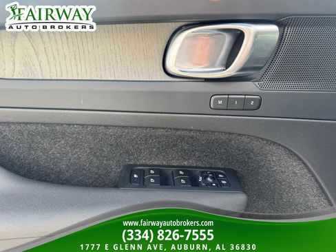 Used 2024 Volvo XC40 B5 Plus w/ Climate Package image 14