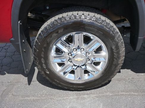 Used 2024 Chevrolet Silverado 3500 High Country w/ High Country Premium Package AWD/4WD image 8