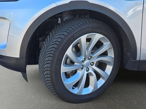Used 2022 Land Rover Discovery Sport SE AWD/4WD image 36
